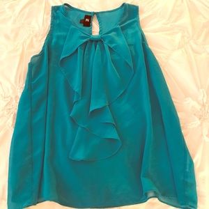 Teal bow tank