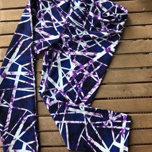 Womens Floral Geo Sonar Capri