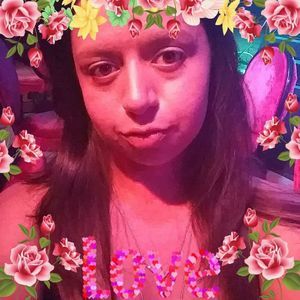 Meet your Posher, Mariana alondra