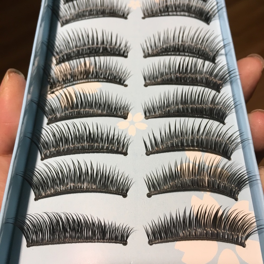 Ardell style cat eye eyelashes