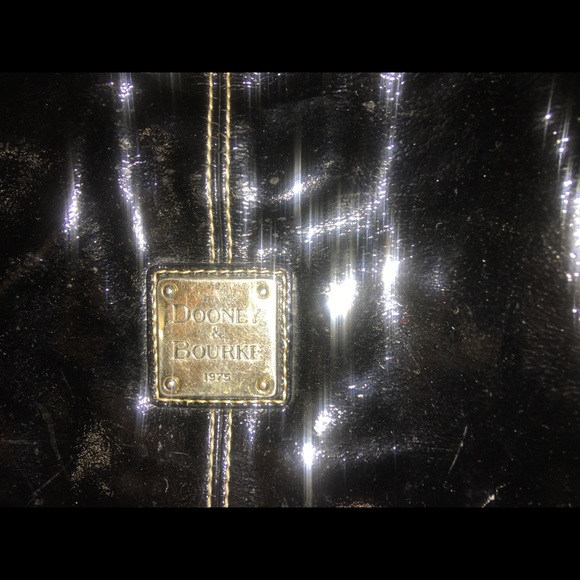 ⚡️FLASH SALE ⚡️ Dooney & Bourke Black Leather Bag - Picture 2 of 8