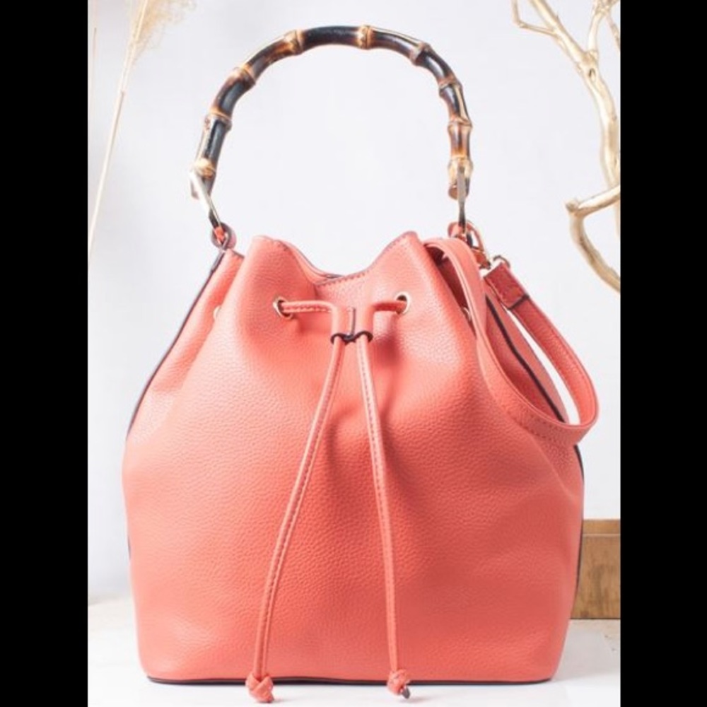 Candice Bucket Purse!!!