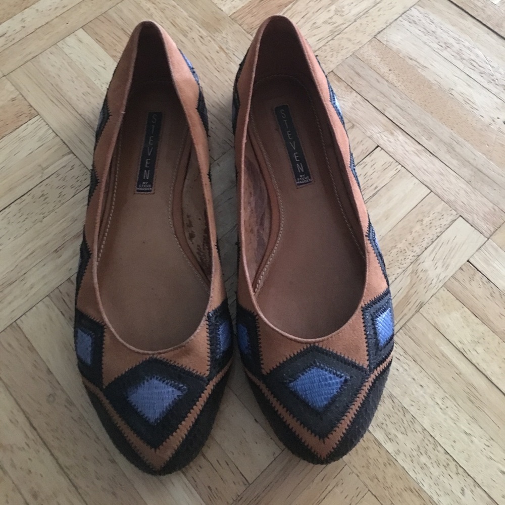 Steven printed flats sz7