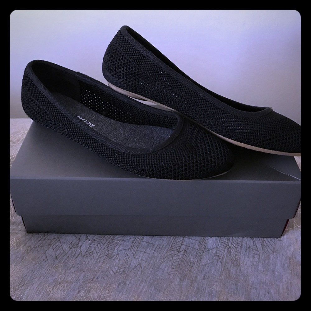 Net style black  flats