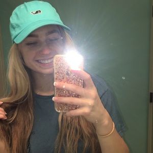 Vineyard vines hat
