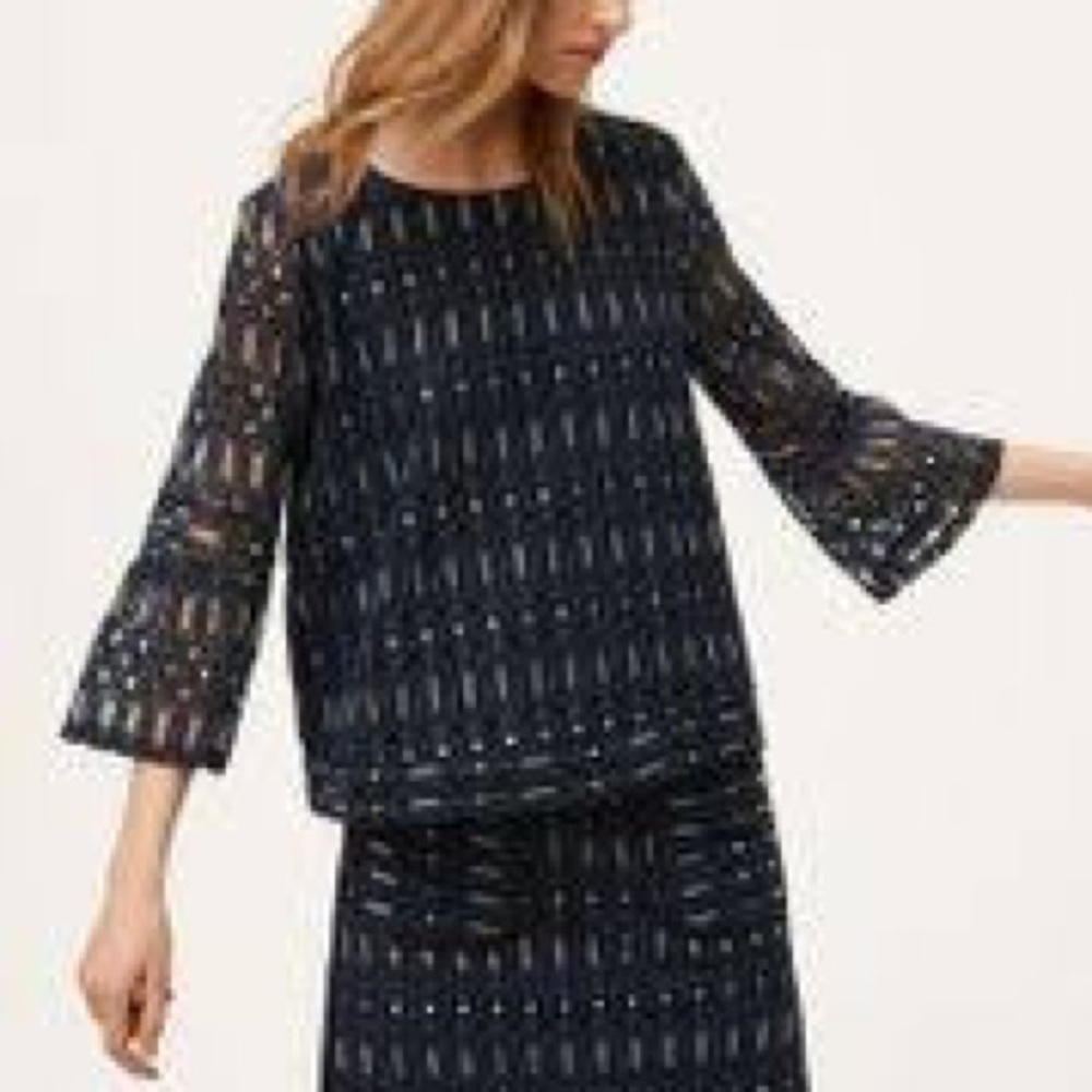 NWT LOFT Textured 3/4 Sleeve Top w/ Bell Sleeves