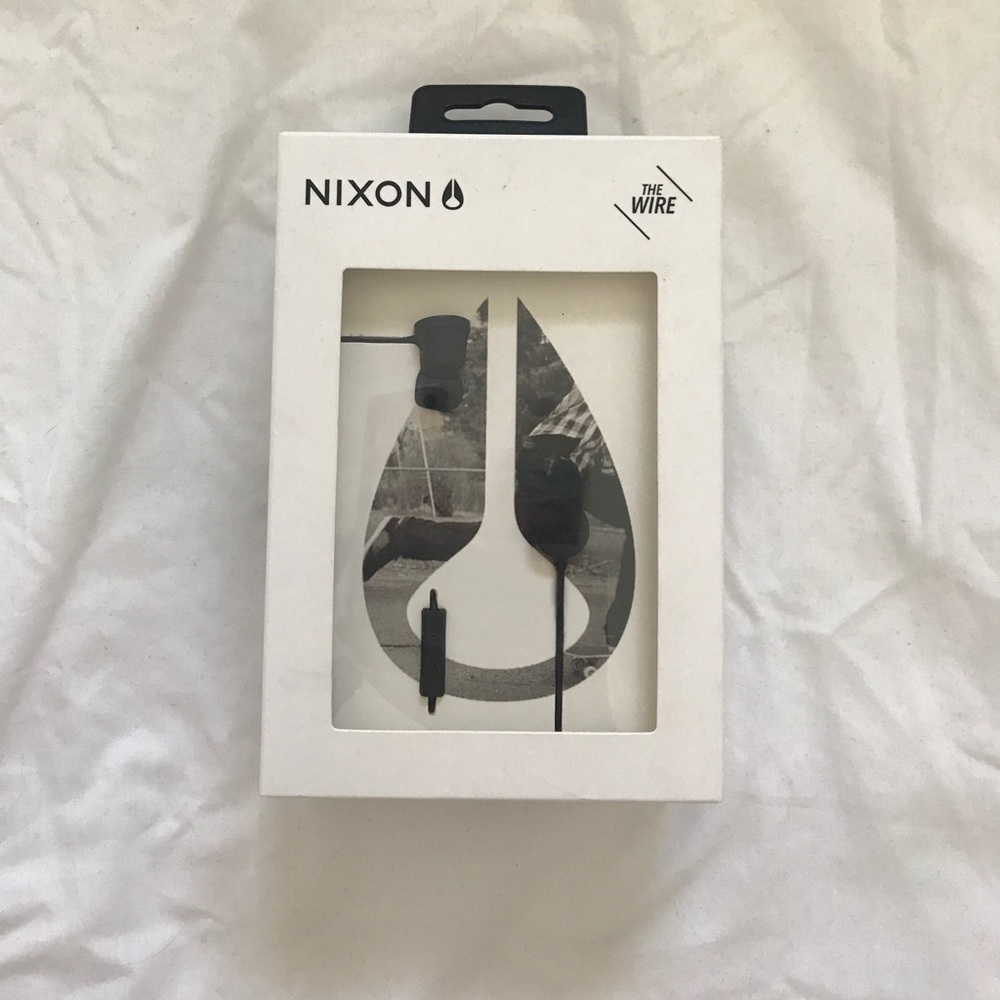 NWT - Nixon “The Wire” Headphones