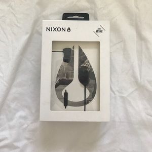 NWT - Nixon “The Wire” Headphones