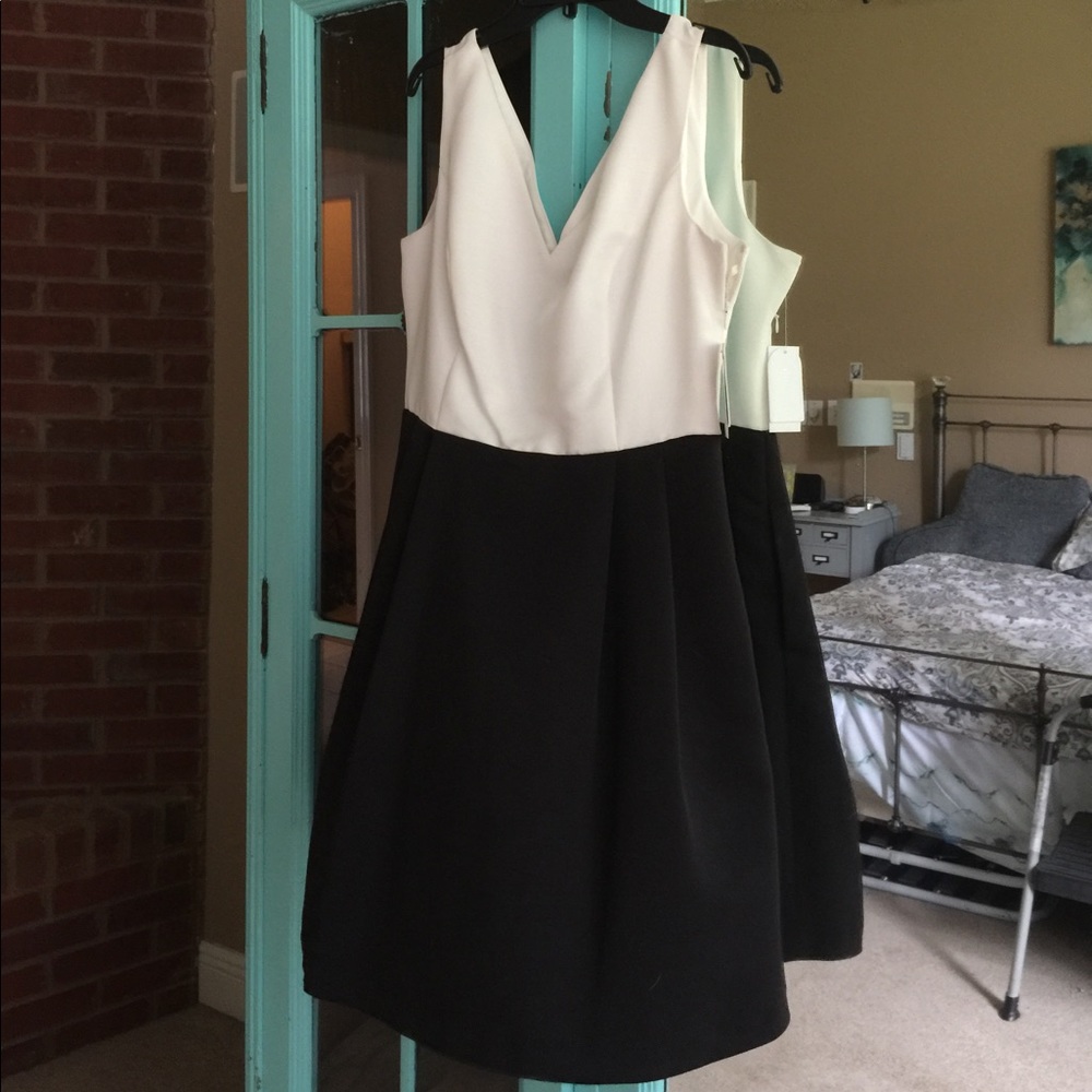 Black and white Jessica Simpson dress