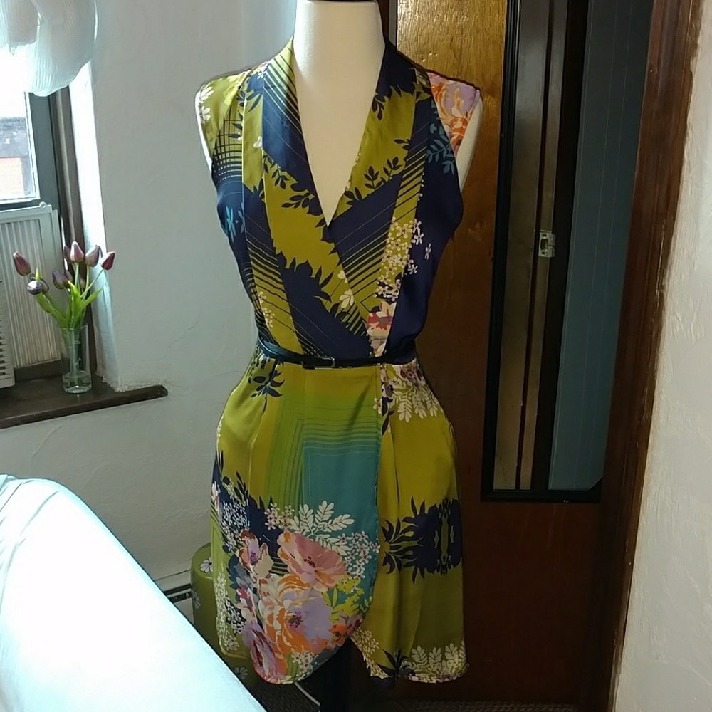 Lavand Multicolor Dress w. Belt