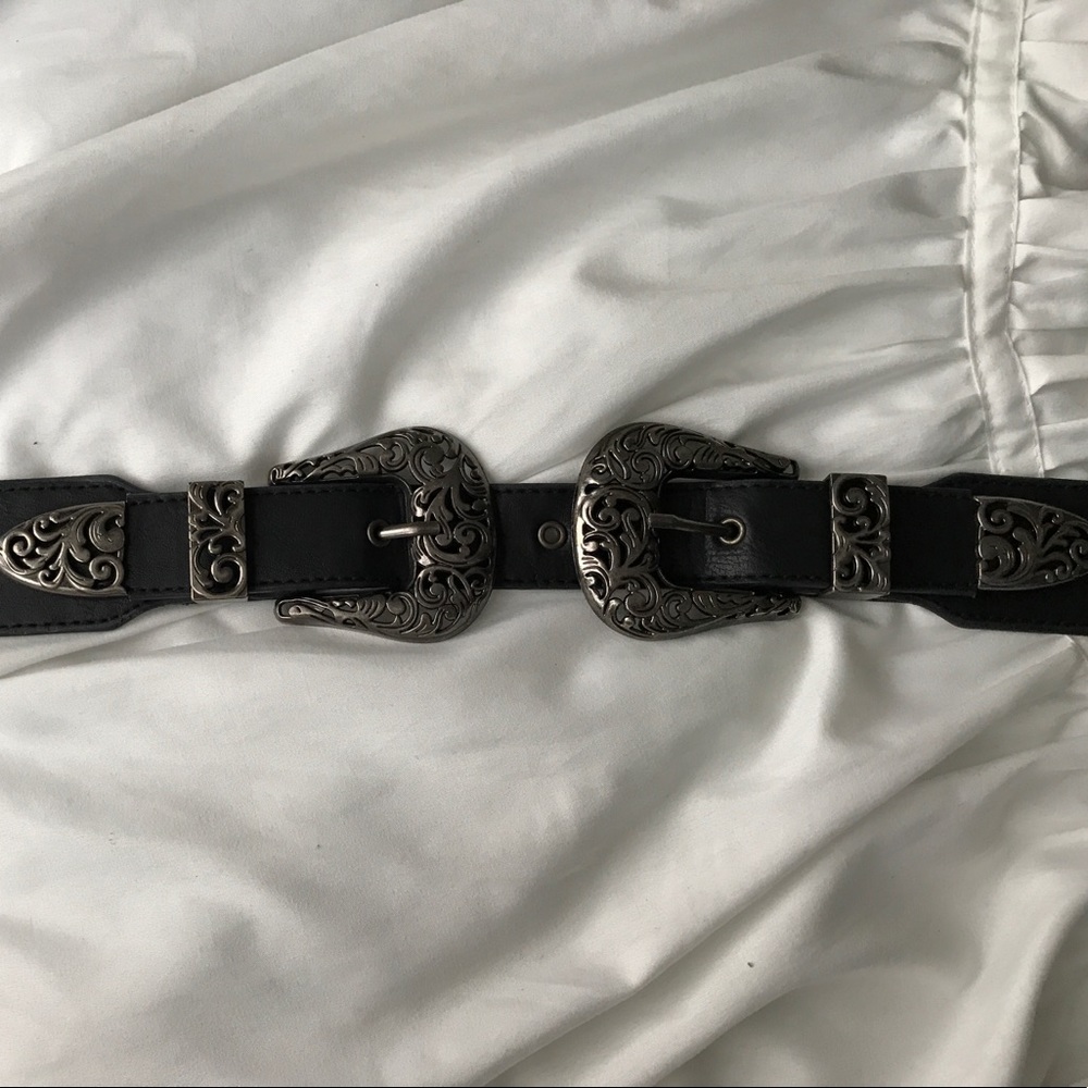 Double buckle western belt