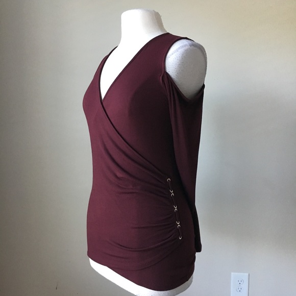 Cold shoulder surplice burgundy lace up top - Picture 2 of 6