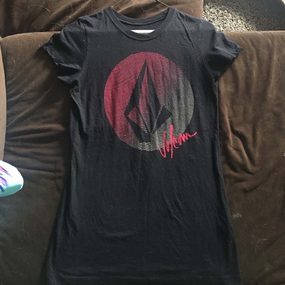 Volcom shirt from pacsun!
