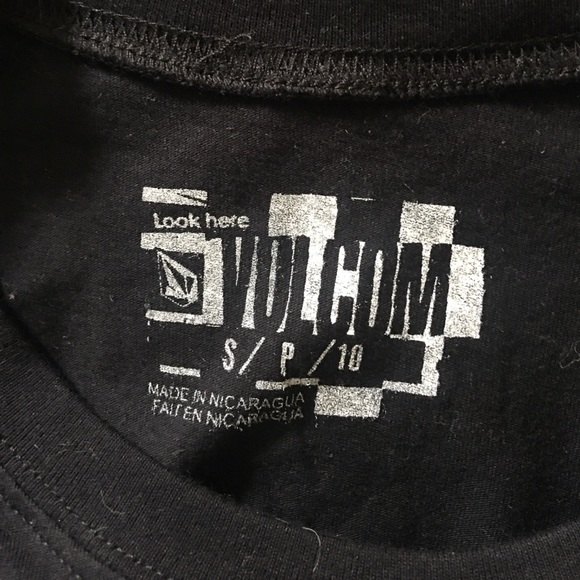 Volcom shirt from pacsun! - Picture 3 of 3