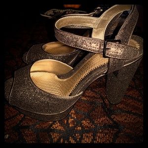 Gianni Bini Platform Ankle Straps Heels