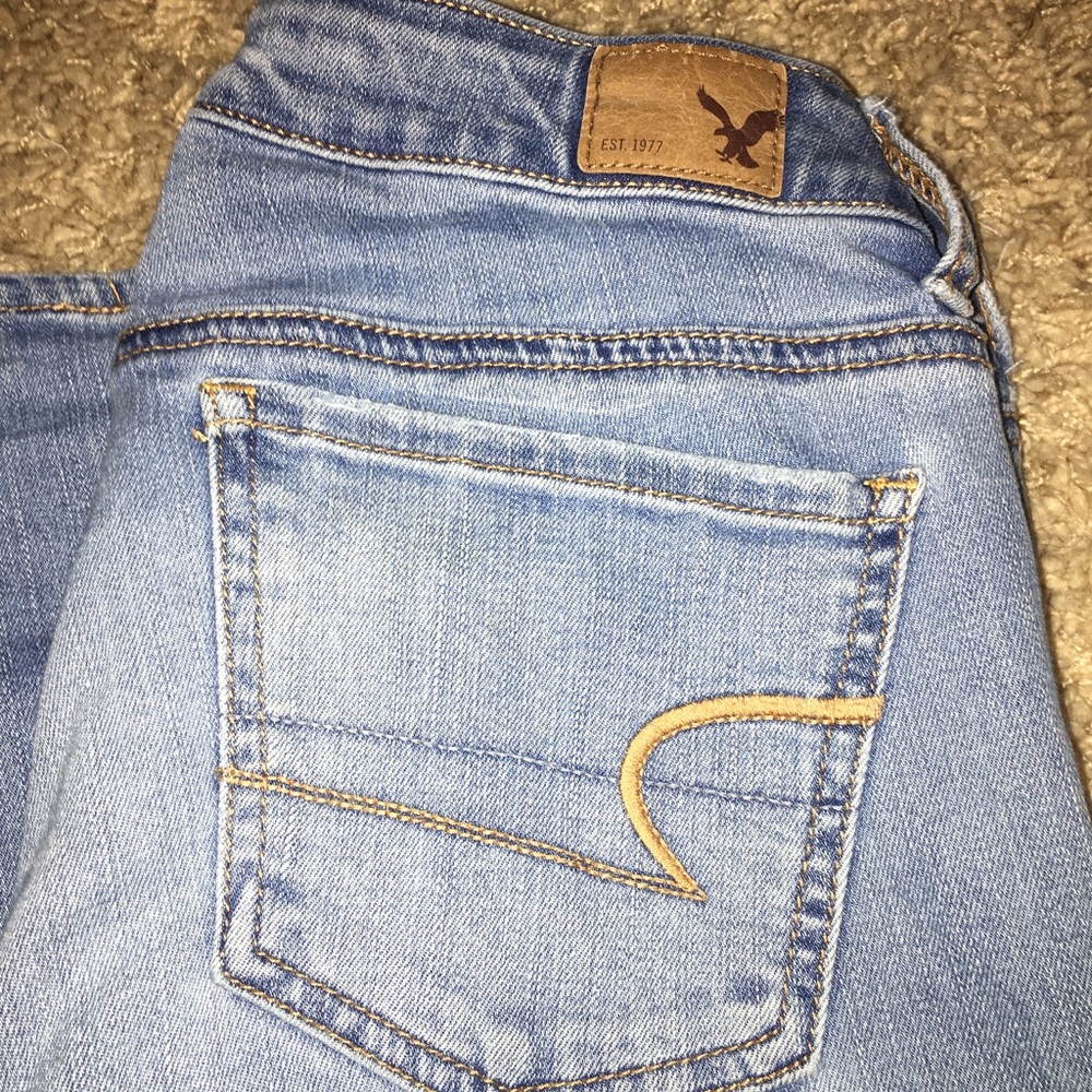 AMERICAN EAGLE SKINNY JEANS