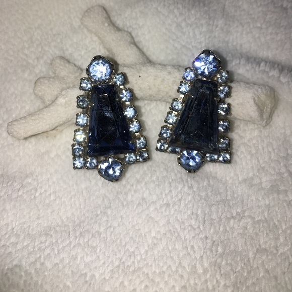 Vintage Blue Rhinestone Clip Earrings - Picture 3 of 4