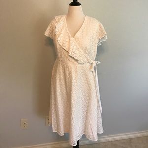 NWOT Eloquii white eyelet faux wrap dress 16! NWOT Eloquii white eyelet faux wrap dress 16!