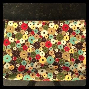 Thirty-one flower travel bag