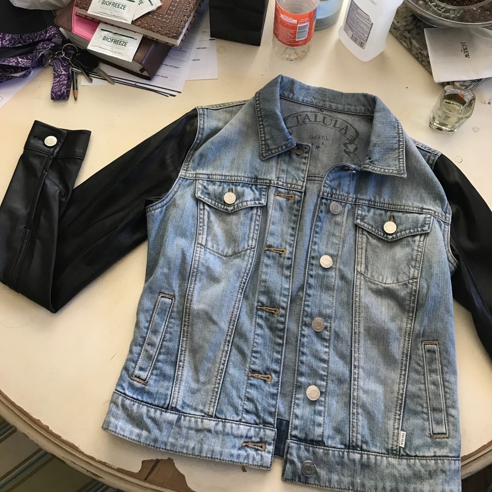Aritzia Talula denim jacket