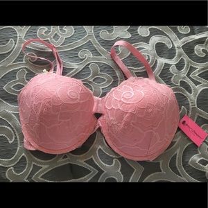 NWT Betsy Johnson bra 36D