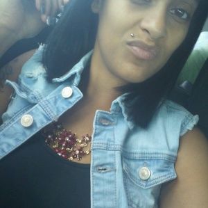 Meet your Posher, Nilsa