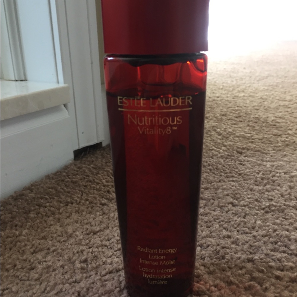 Estée Lauder nutritious vitality8 radiant lotion