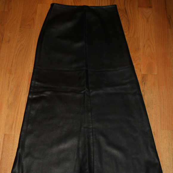 Full Length Lamb Skin Skirt - Picture 1 of 4