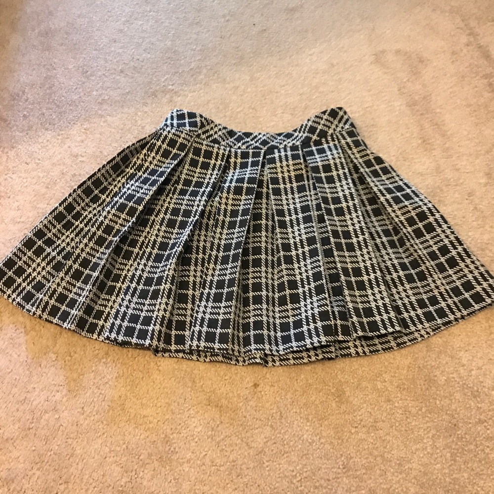 Pleated skirt banana republic skirt