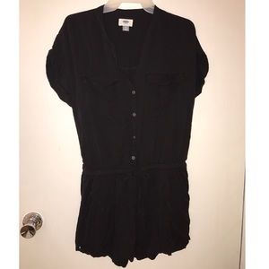 Old Navy Black Romper 🖤