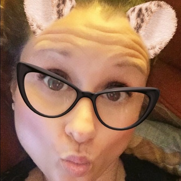 Meet your Posher, Marnie - Picture 1 of 1