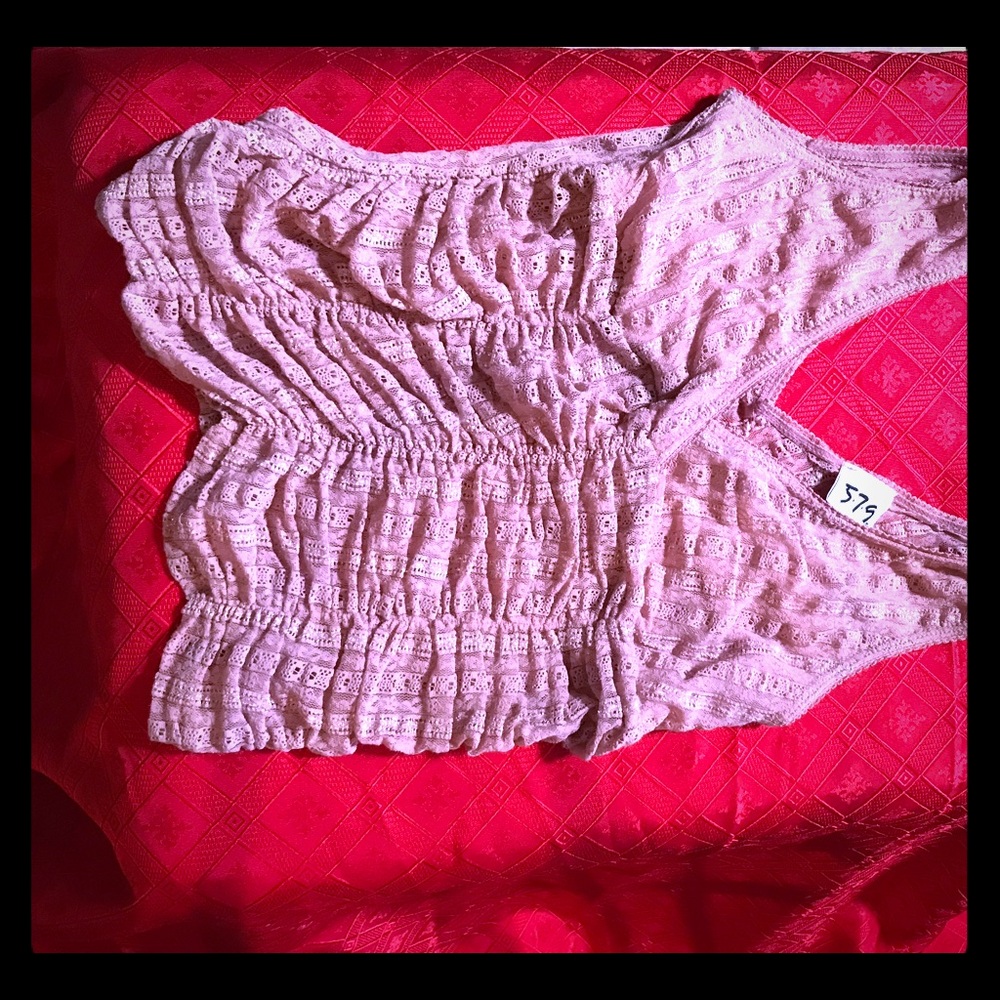 Laced touched tank top