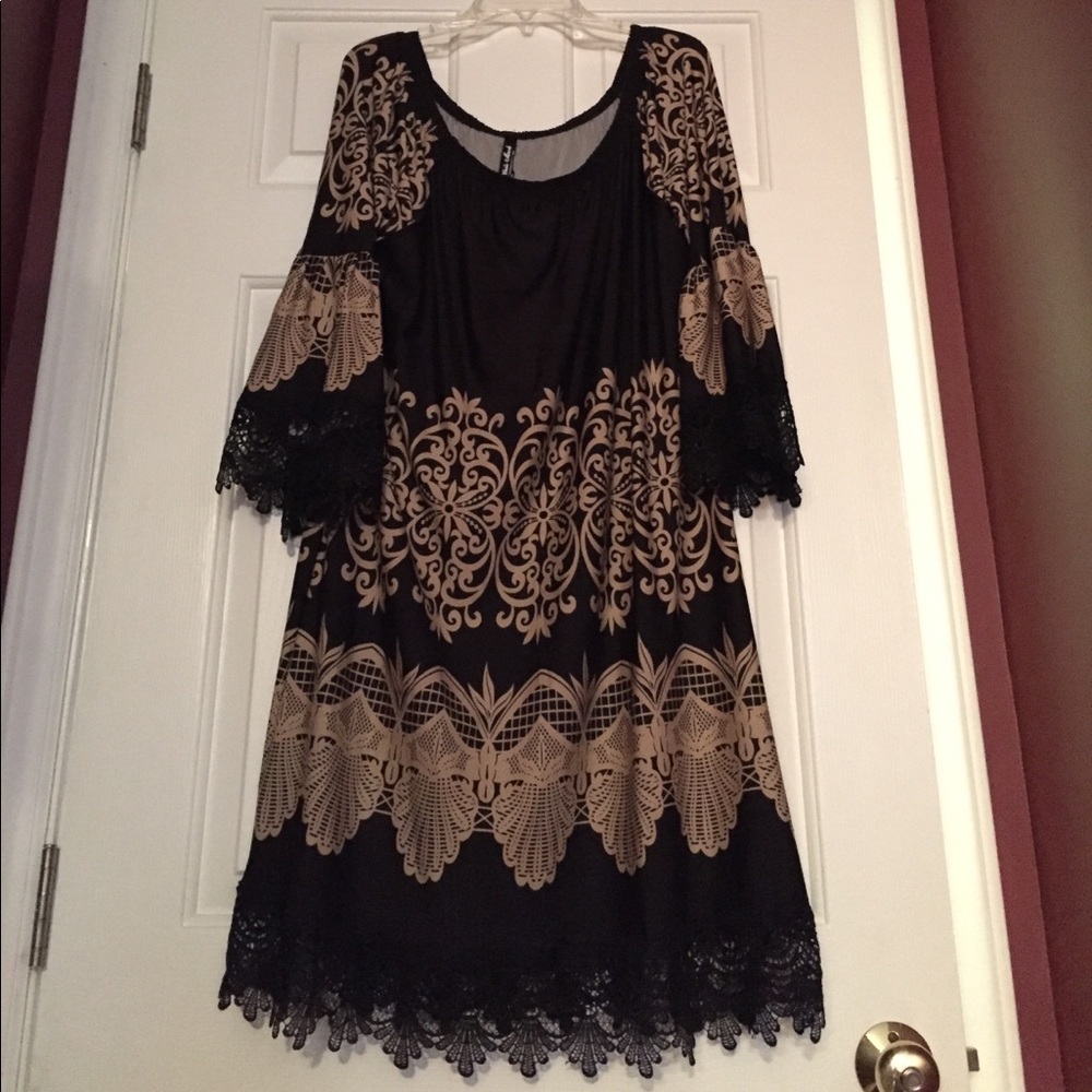 Tan/Black Lace-Trimmed Dress Size XXL