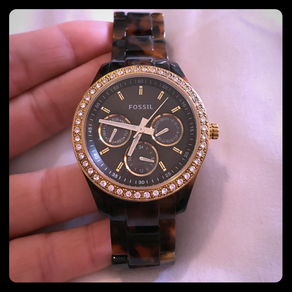 Elegant Chic - Stella Fossil Watch