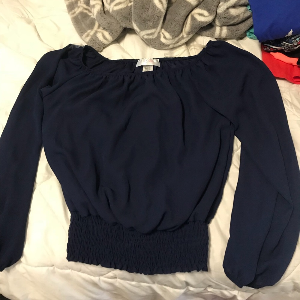 Navy blue top