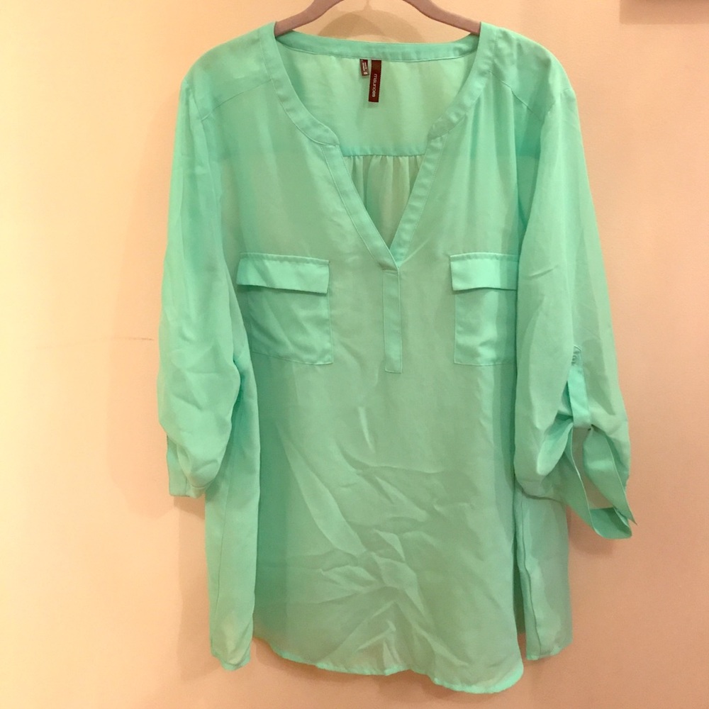 Mint green tunic length blouse