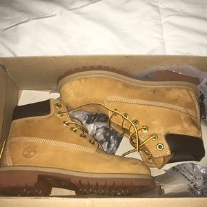 Boys youth timberlands size 1