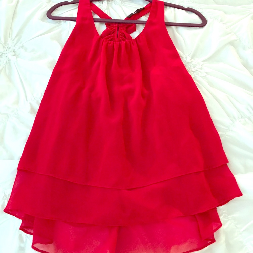 Red ruffle back tank