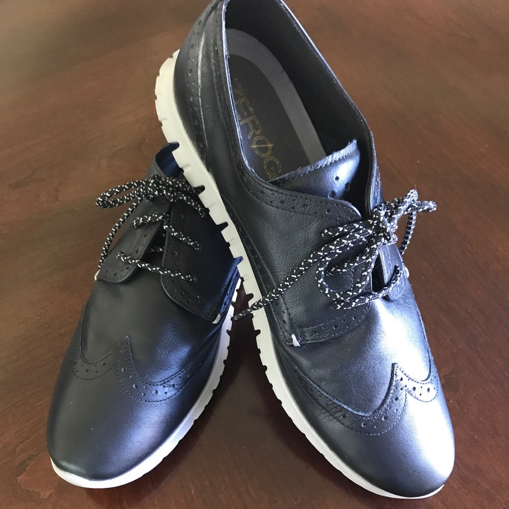 Cole Haan black ZEROGRAND  size 8.5 Leather