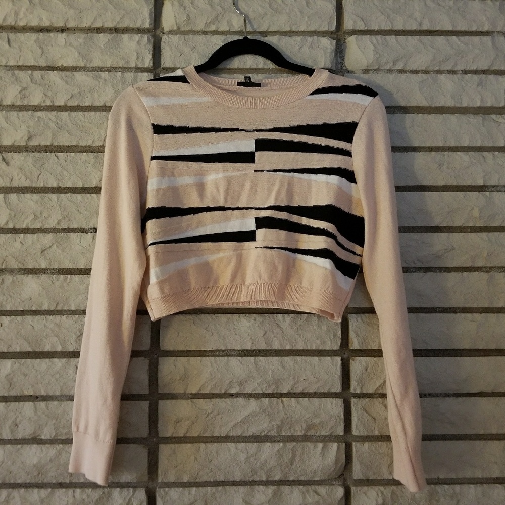 Pink, black and white cropped sweater-uk size 10