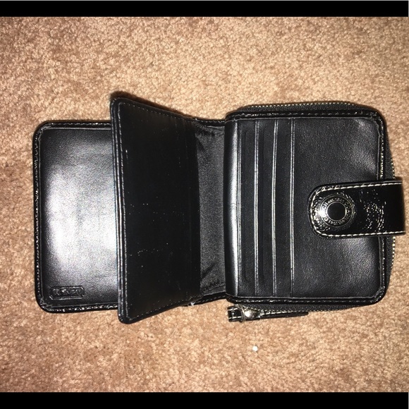 Coach Wallet - Picture 4 of 5