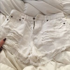 White frayed high waisted Forever 21 jean shorts