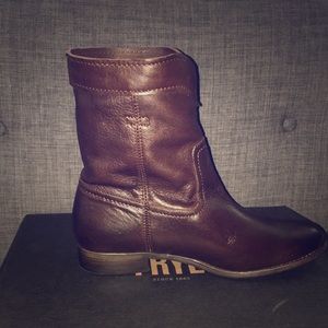 Cara Roper Frye Boot