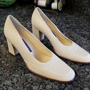 Shoes Shoes