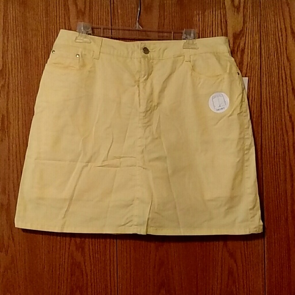 SOLD. Croft & Barrow skort NWT - Picture 1 of 1