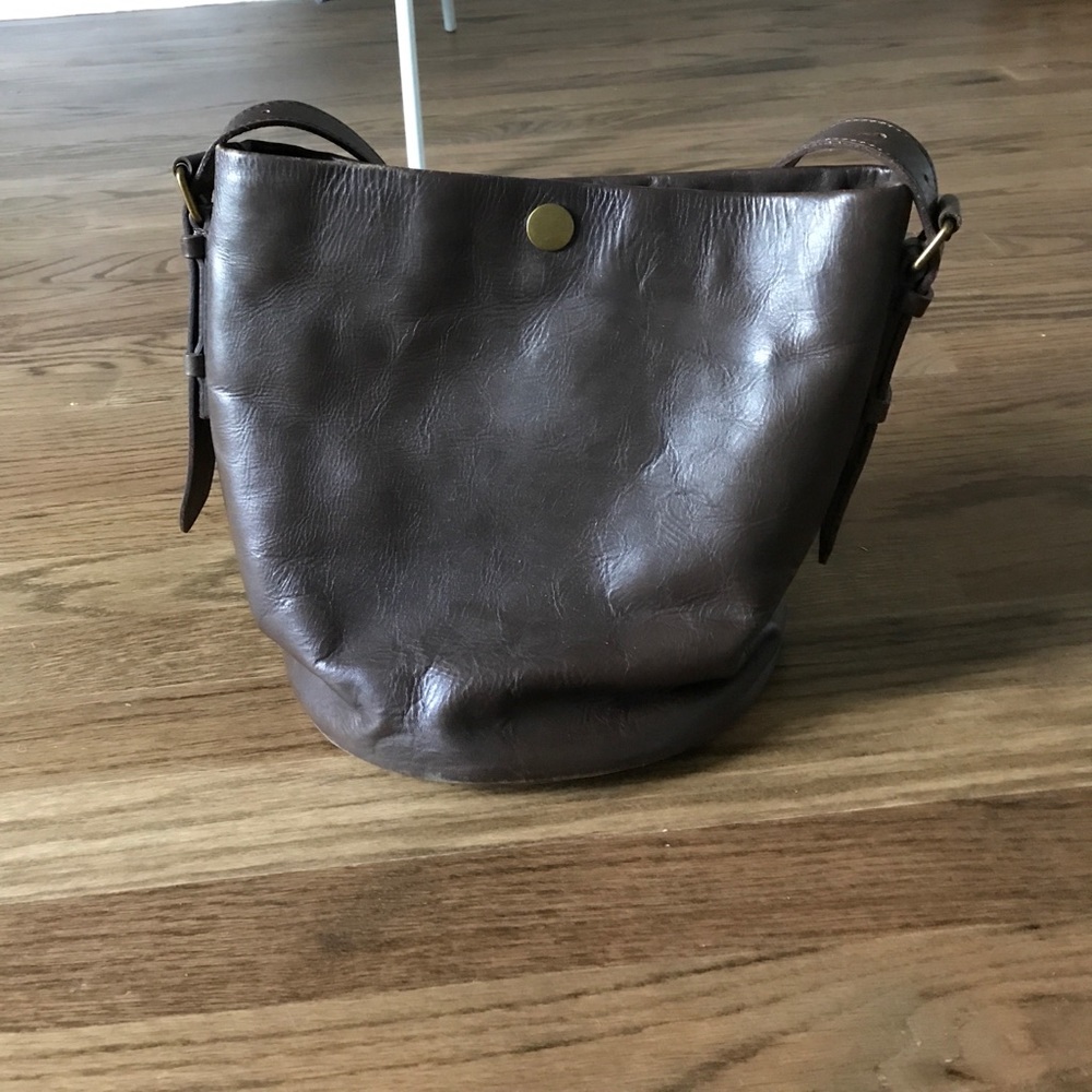Madewell cross body bucket bag