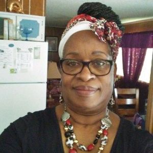 Meet your Posher, Marcia