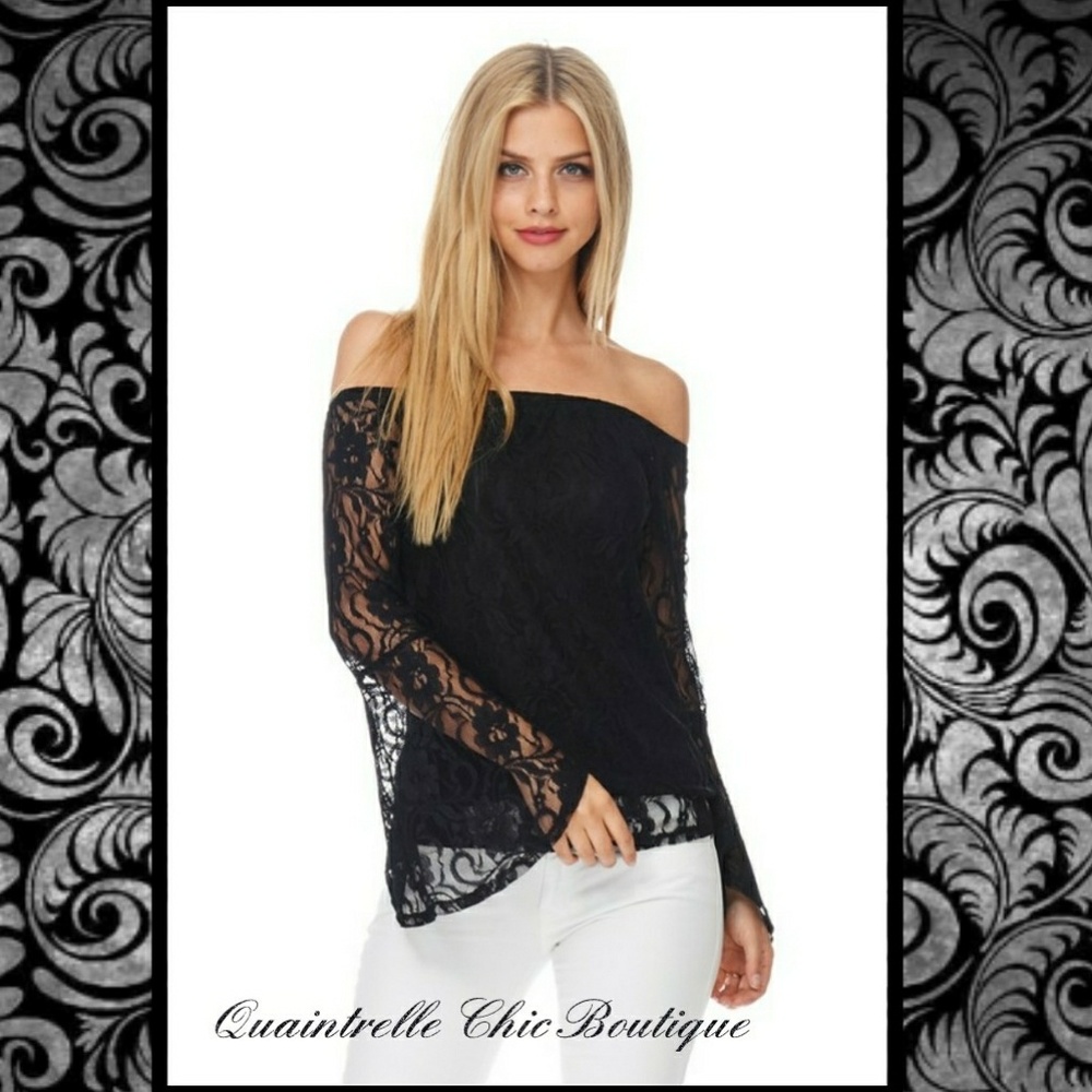 🎉HP🎉DARK ROMANCE LACE OFF SHOULDER TOP