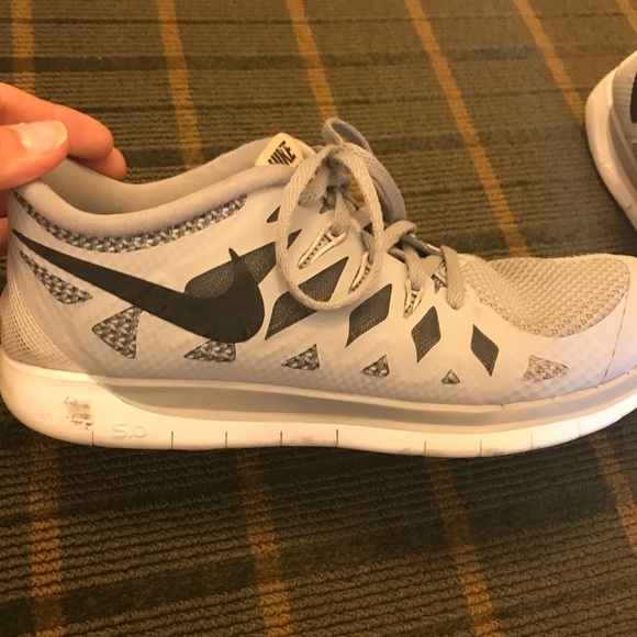 Nike Free Runs - Picture 3 of 8