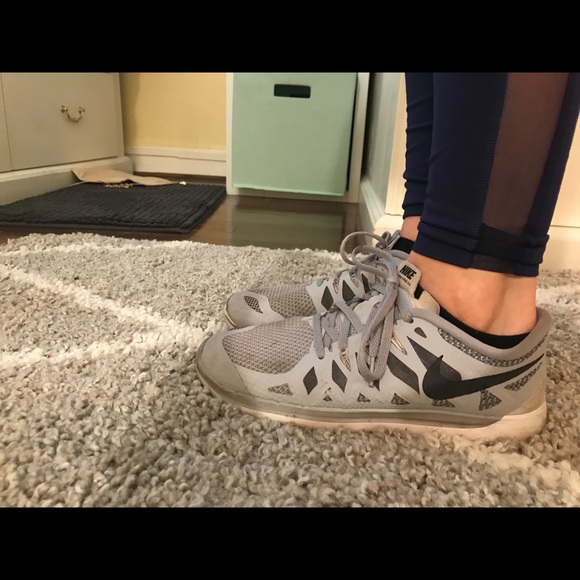 Nike Free Runs - Picture 8 of 8